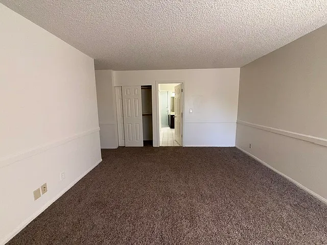 2998 Kennewick Dr — Photo 13