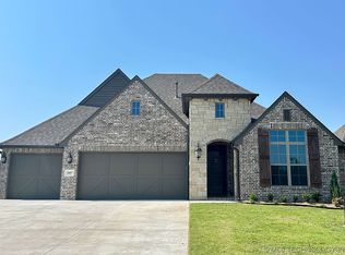 2407 E Northampton St, Broken Arrow, OK 74014