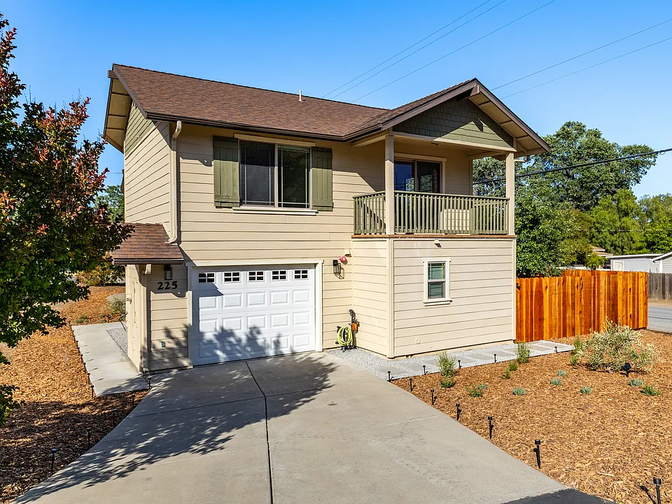 Fully landscaped exterior