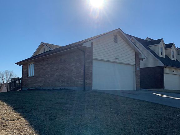2nd image of 1505 Tamerisk Dr