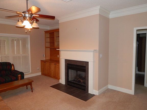 5th image of 111 Chesapeake Ct