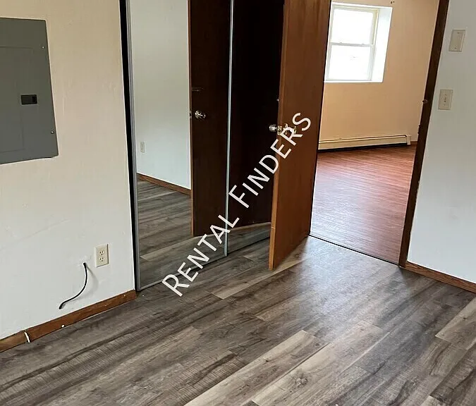 222 E Main St #6 — Photo 5