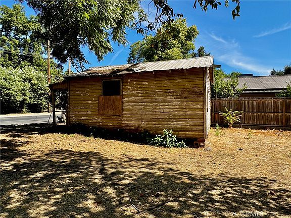 4th image of 1259 E 9th St Lot 36