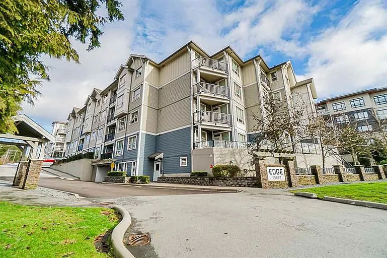 13897 Fraser Hwy #423 photo 1