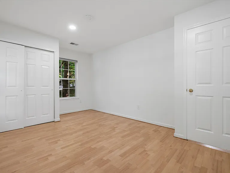2148 Jordan Ct — Photo 16