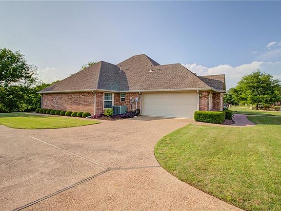 3rd image of 510 Gibraltar Ln