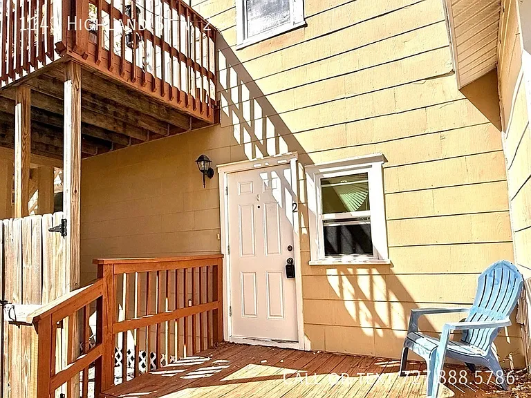 1143 Highland St N #2 — Photo 19
