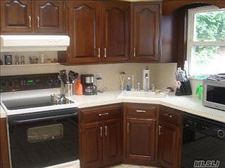 2nd image of 2116 Central Dr S