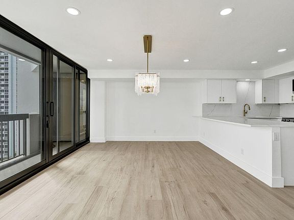 3rd image of 108 Lakeshore Drive #1041