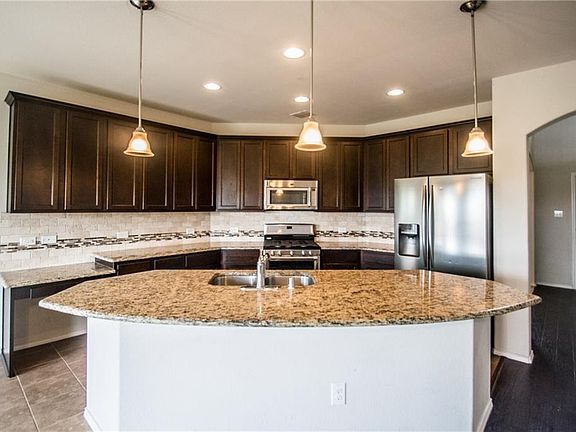 3rd image of 2416 Jill Creek Dr