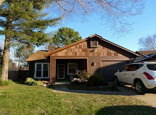 608 Pine Lake Dr, Virginia Beach, VA 23462