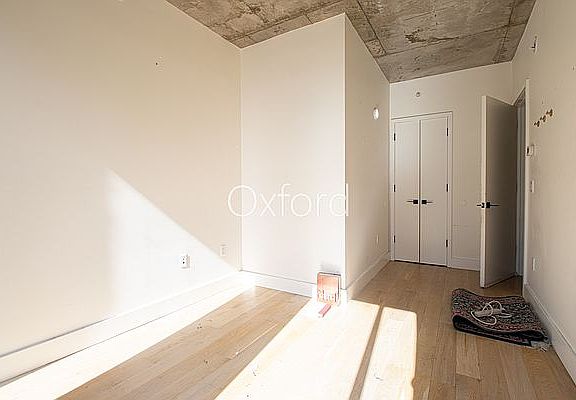 5th image of 153 Manhattan Ave APT 3A