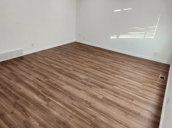 14775 Robins Dr, Denver, CO 80239