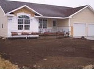 616 S Foxfire St, McPherson, KS 67460