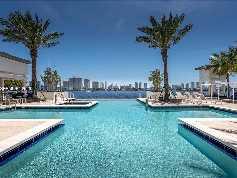 17301 Biscayne Blvd #1004 — Photo 19