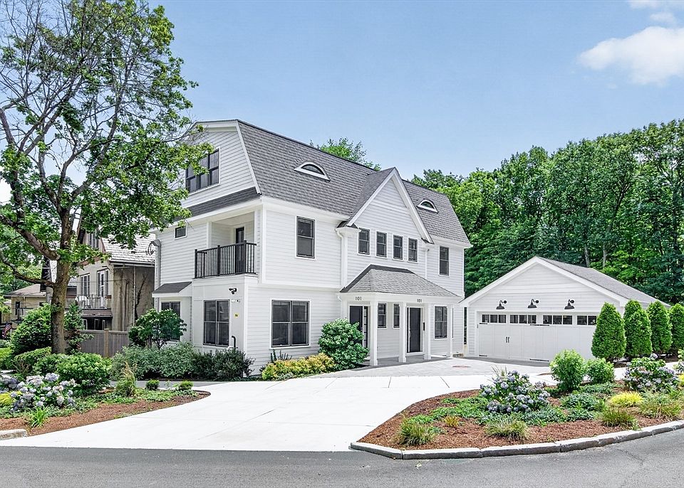 1st image of 101 Sumner Rd #1