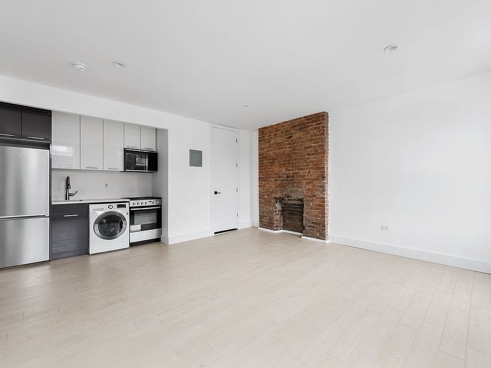 1st image of 152 Montague St #6A