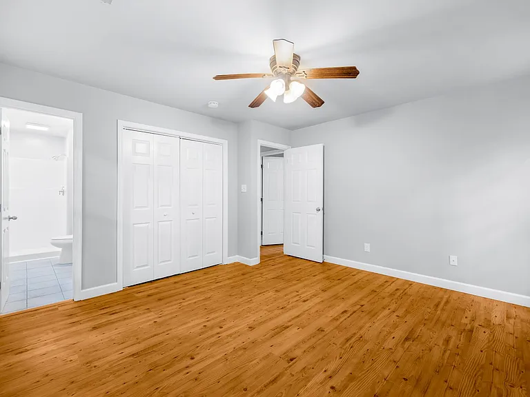 7617 Valencia Rd — Photo 32
