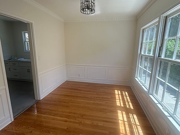 4th image of 1332 N McCadden Pl #1332