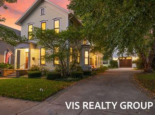 415 Howard Ave, Grand Haven, MI
