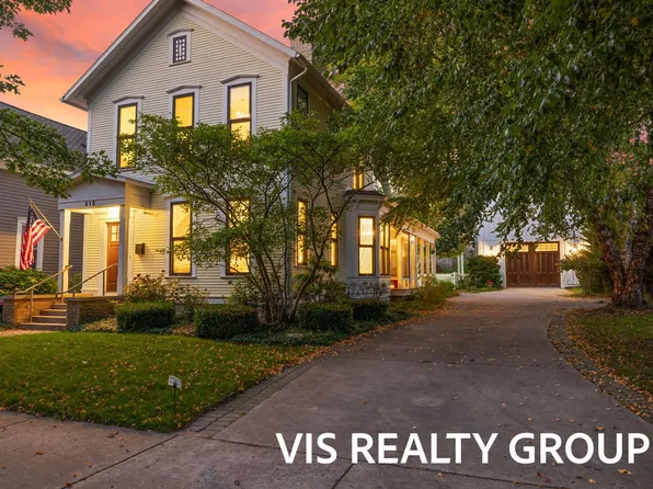 415 Howard Ave, Grand Haven, MI 49417