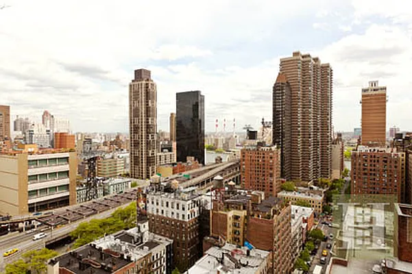 Sold by Halstead Real Estate | media 6