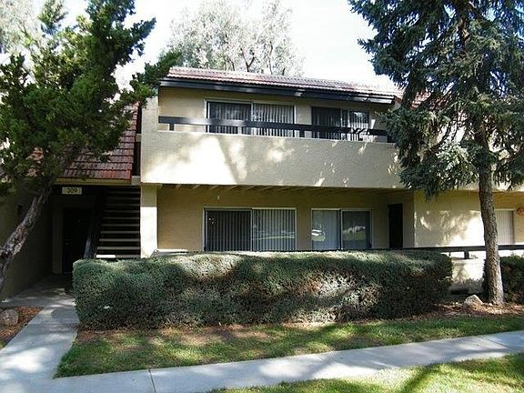3rd image of 288 Tradewinds Dr APT 12