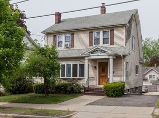 30 Harkness Ave, Springfield, MA 01118