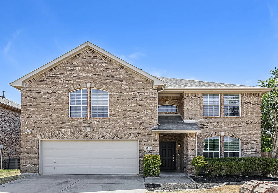 6910 Shore Breeze Ct