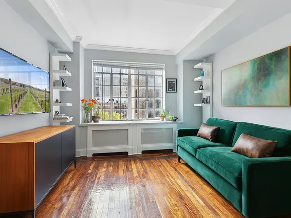 45 Tudor City Place image 1 of 6