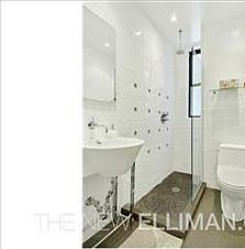 3rd image of 114 W 70th St APT 2C