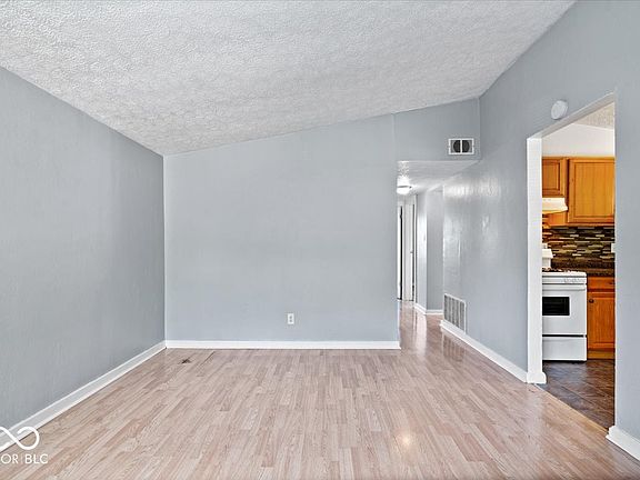 5th image of 1705 Nelson Ave