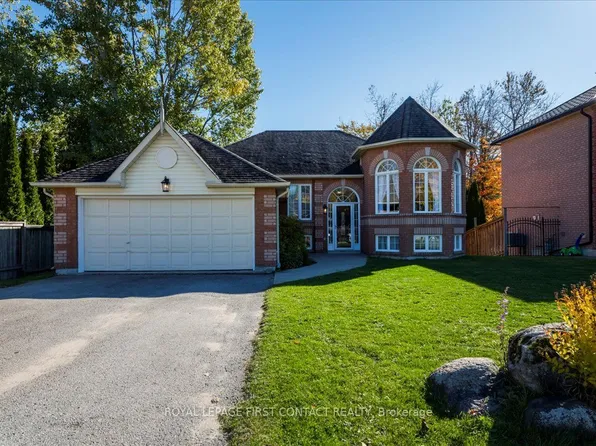 701 Happy Vale Dr E, Innisfil, ON L9S 2E6