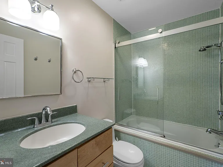 124 Barnsfield Ct #216 — Photo 26