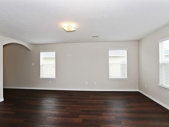 2nd image of 1531 Weiland Manor Ln