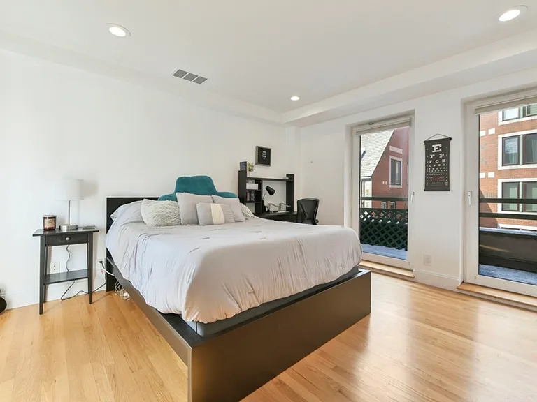 230 Independence Dr #6D — Photo 11