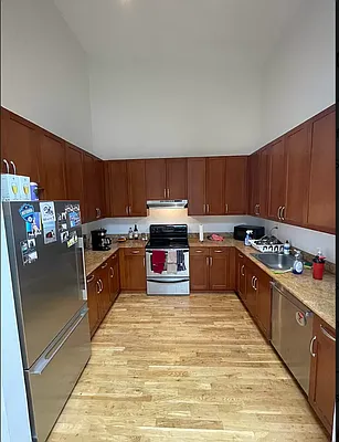 Rented by Compass | media 13