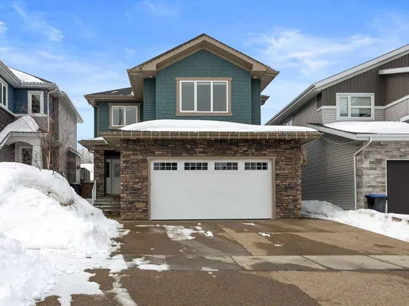 262 E Prospect Dr, Wood Buffalo, AB T9K 0W7