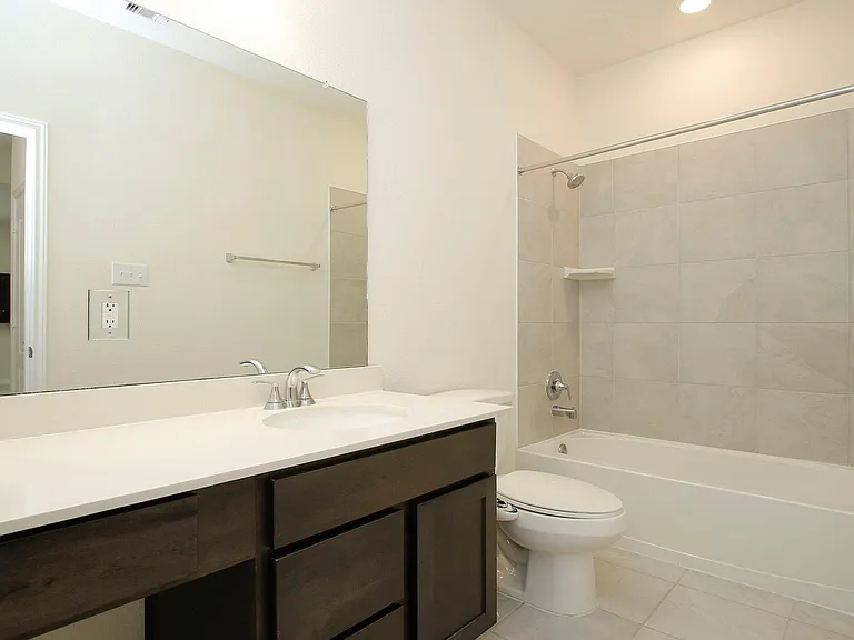 7219 Bakersfield Ct — Photo 35