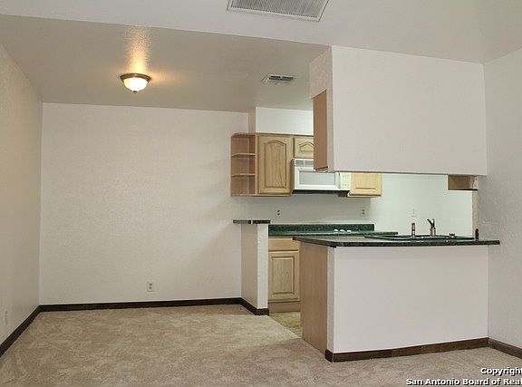 3rd image of 7227 Lansbury Dr