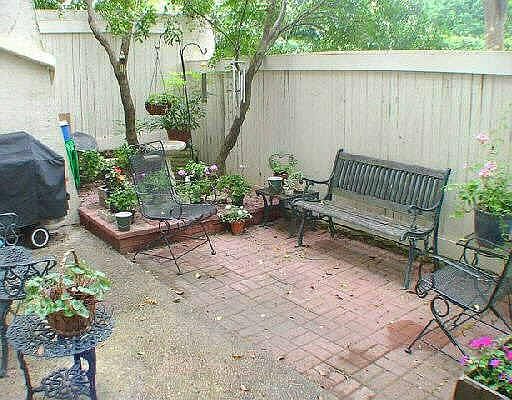 1st image of 3102 EISENHAUER RD #19