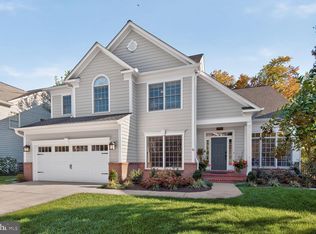 5850 26th St N, Arlington, VA 22207