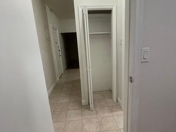 5th image of 810 Revere Ave APT 1F