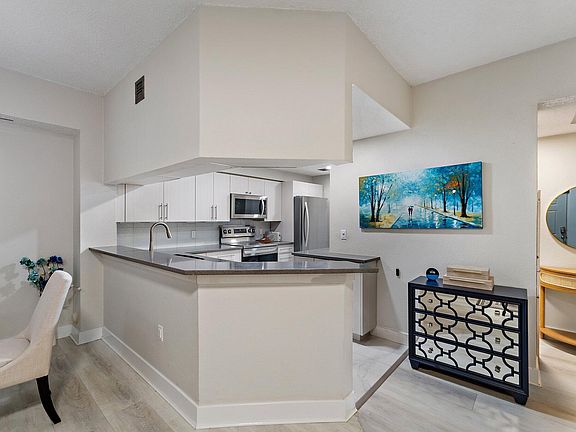 3rd image of 3021 Alcazar Place #103