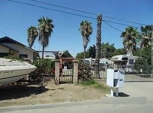 15634 Beechwood Ave, Ivanhoe, CA 93235