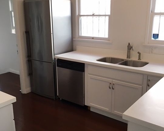 5th image of 8124 Blackburn Ave
