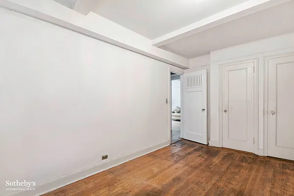 Sold by Sotheby's International Realty | media 6