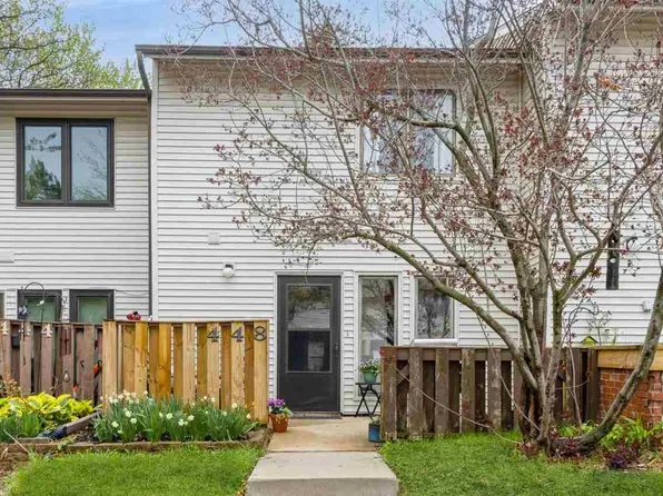 448 Samoa Dr, Iowa City, IA 52246