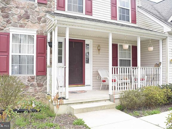 5th image of 118 Durham Dr