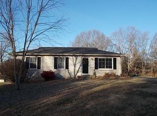 107 Hogin Rd, Dickson, TN 37055